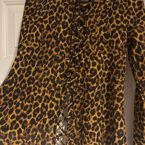 Nicki Minaj Bold Leopard Print Blouse - Picture 4 of 6